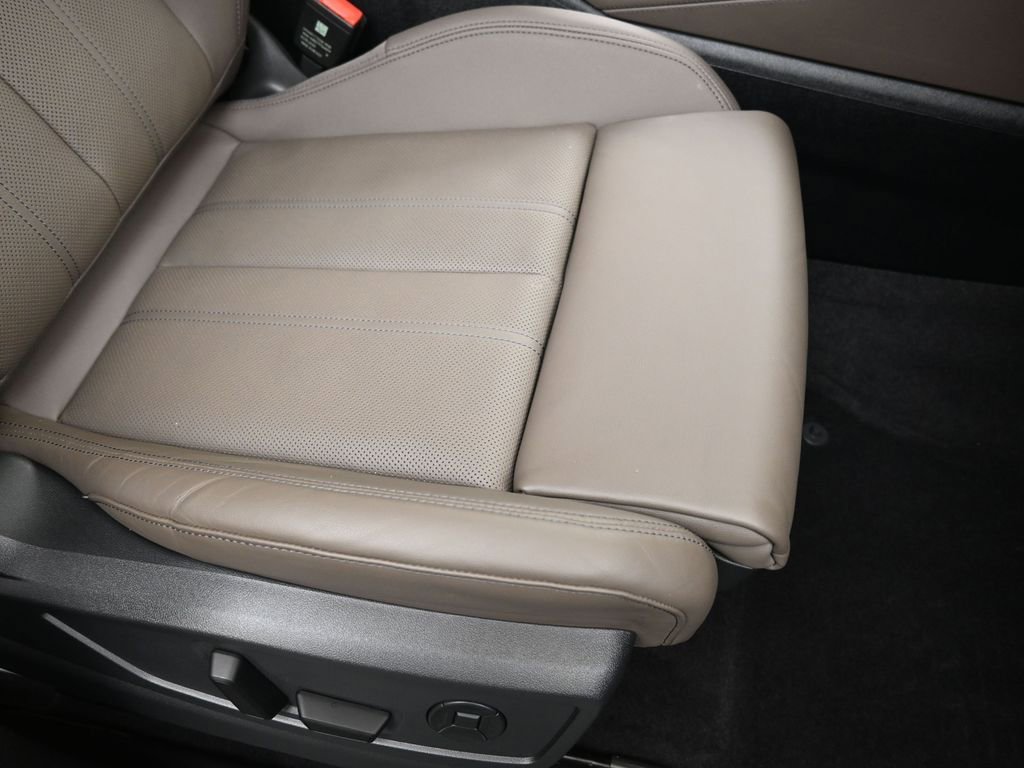 Certified 2025 Audi Q5 Premium Plus w/ Premium Plus image 12