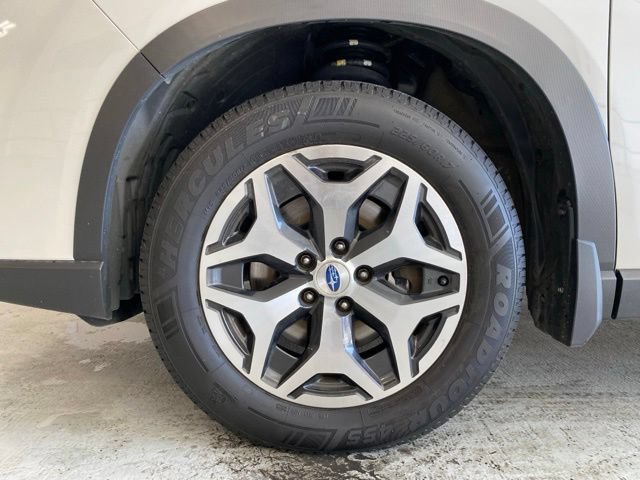 Used 2020 Subaru Forester Premium AWD/4WD image 5
