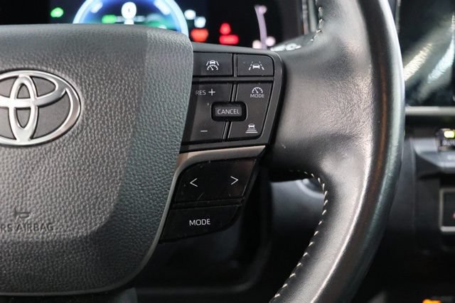 Used 2025 Toyota Camry SE FWD image 22