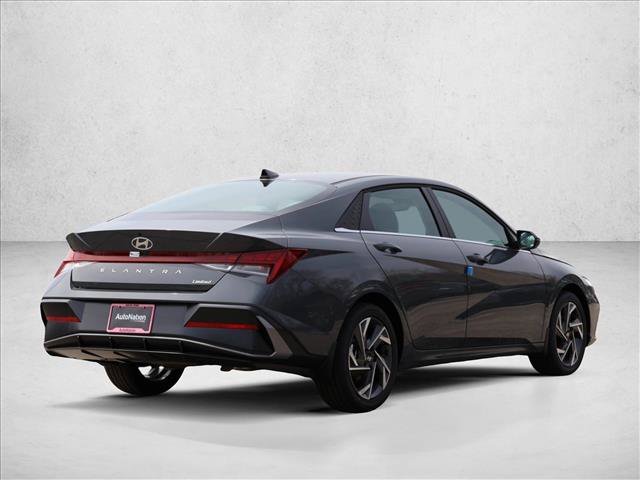 New 2026 Hyundai Elantra Limited FWD image 5