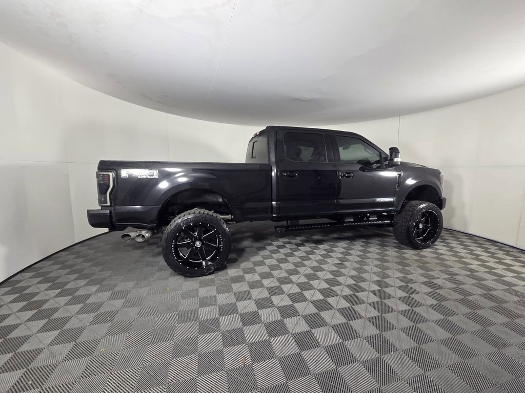 Used 2020 Ford F250 Lariat image 6