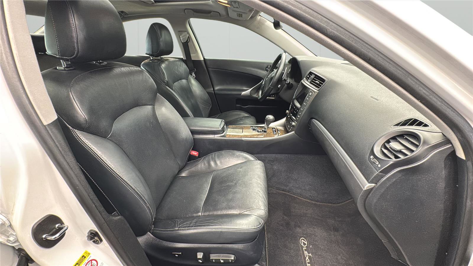 Used 2011 Lexus IS 250 w/ Premium Pkg Value Edition image 19