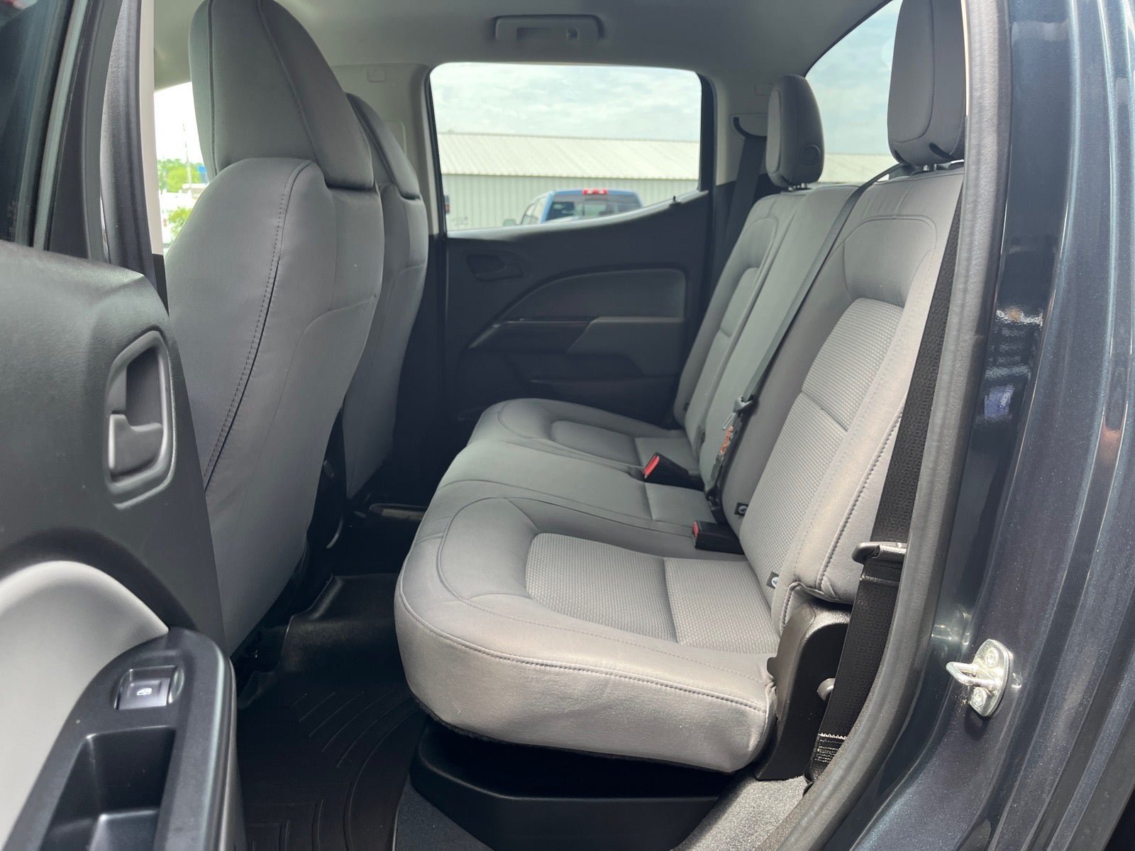 Used 2019 Chevrolet Colorado W/T w/ WT Convenience Package AWD/4WD image 19