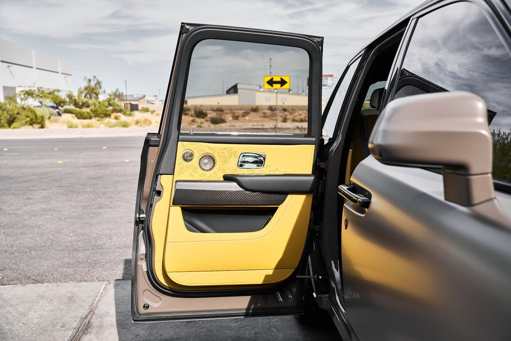 Used 2026 Rolls-Royce Cullinan Black Badge image 20