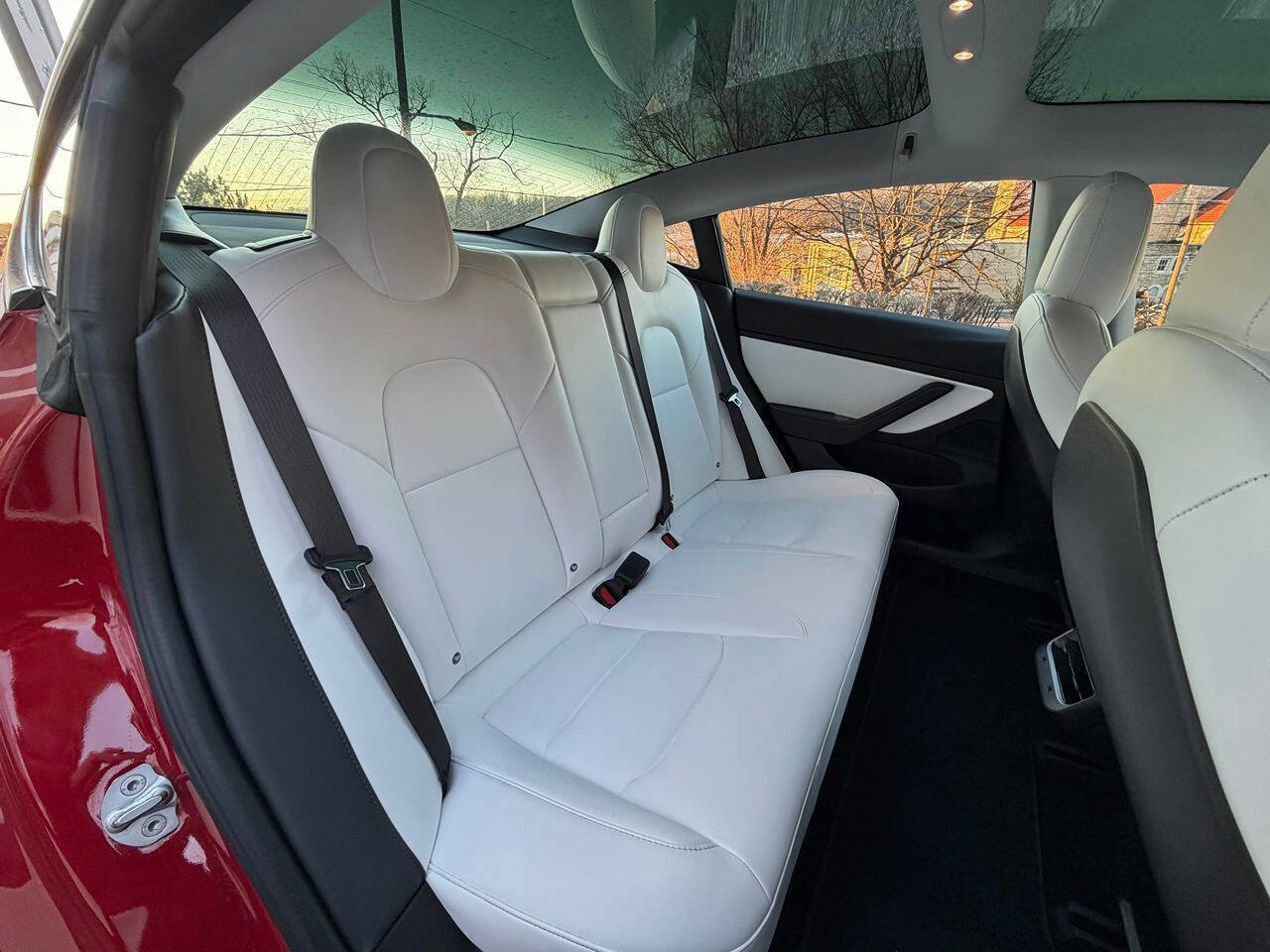 Used 2018 Tesla Model 3 Long Range image 16