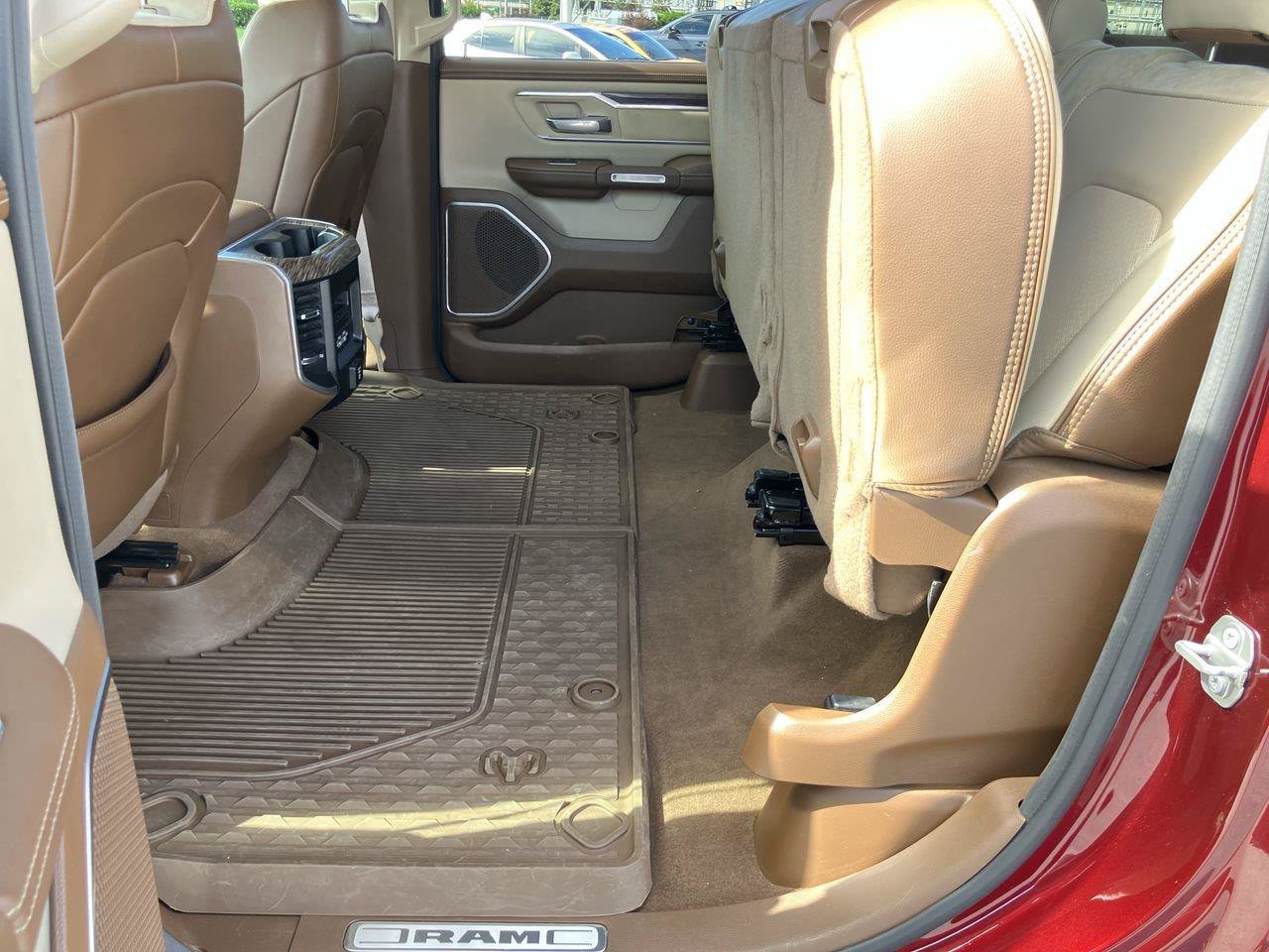 Used 2020 RAM 1500 Laramie AWD/4WD image 31