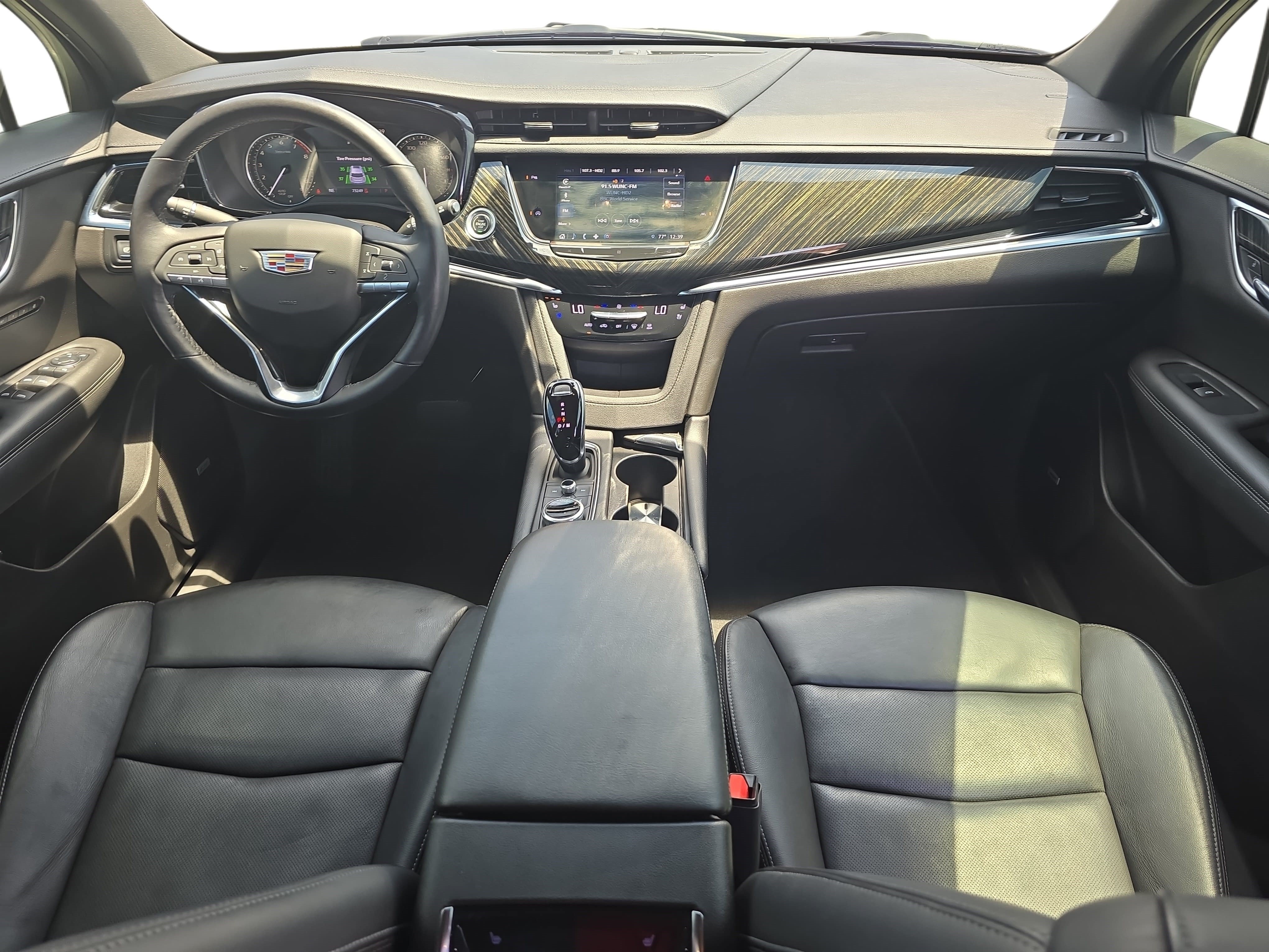 Used 2021 Cadillac XT6 Premium Luxury FWD image 9