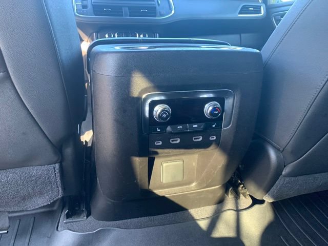 Used 2021 GMC Yukon XL AT4 w/ AT4 Premium Plus Package AWD/4WD image 20
