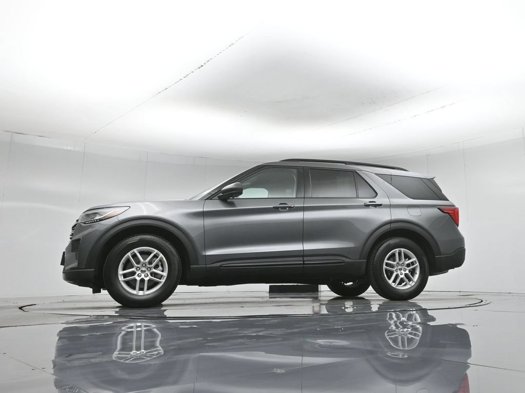 New 2026 Ford Explorer Active RWD image 50