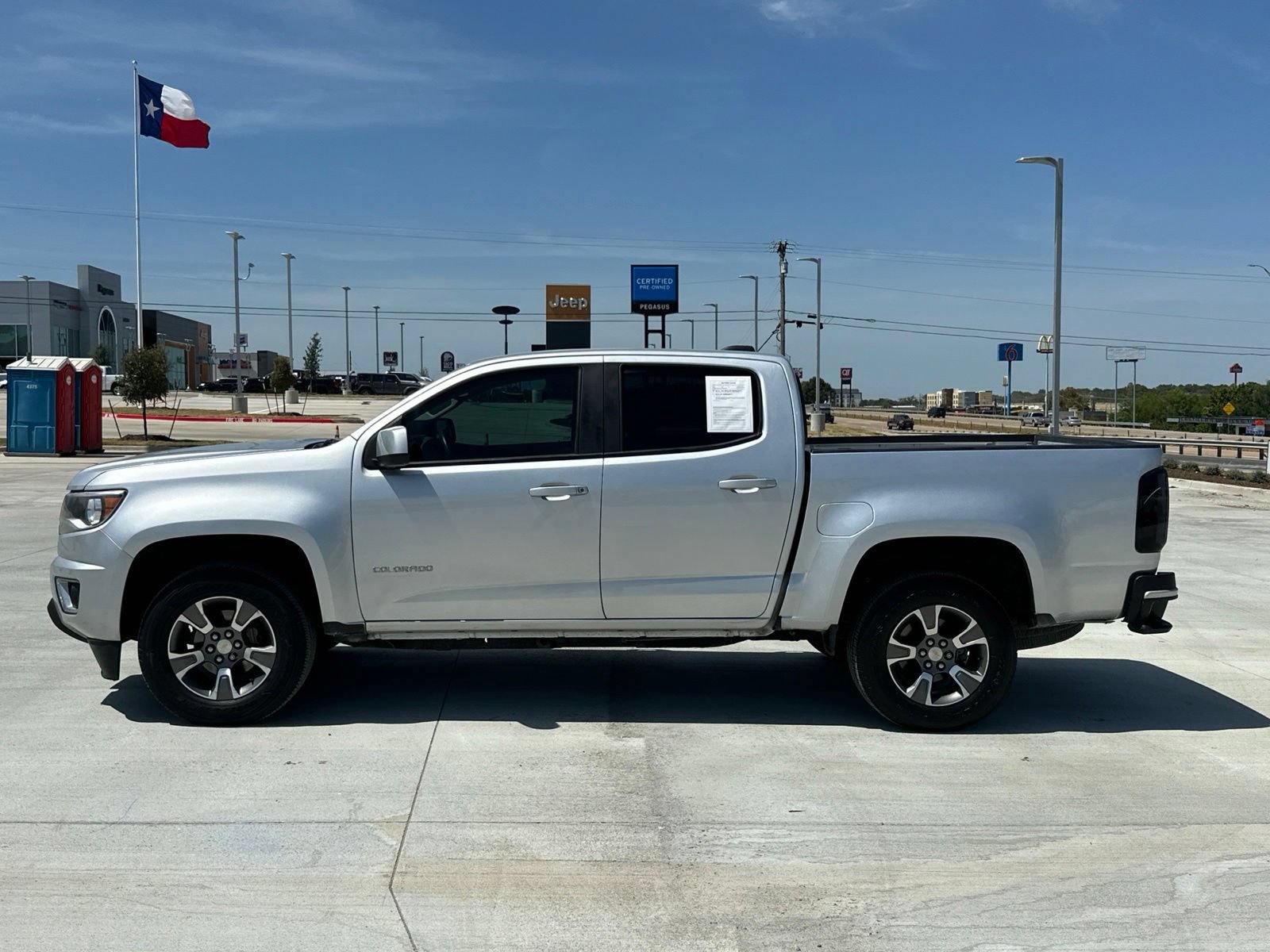 Used 2020 Chevrolet Colorado Z71 RWD image 2