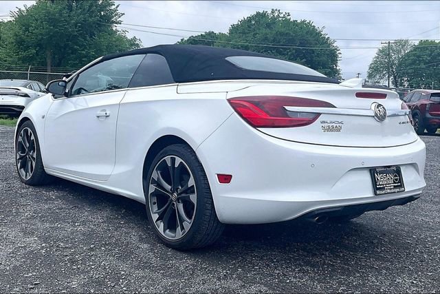 Used 2018 Buick Cascada Premium image 4