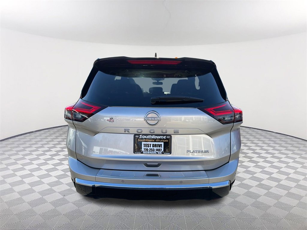 Used 2025 Nissan Rogue Platinum w/ Platinum Premium Package image 6