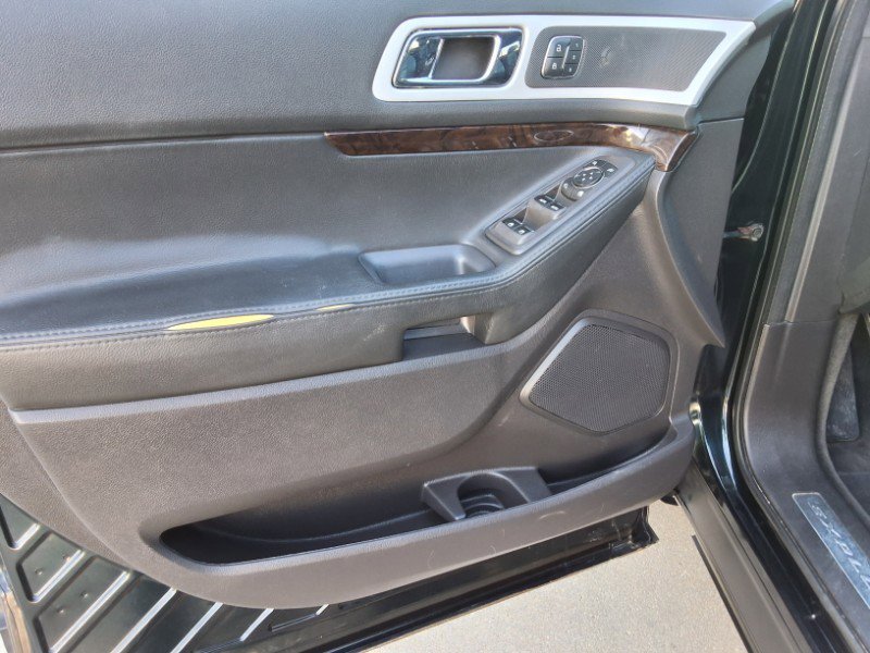 Used 2015 Ford Explorer Limited image 9