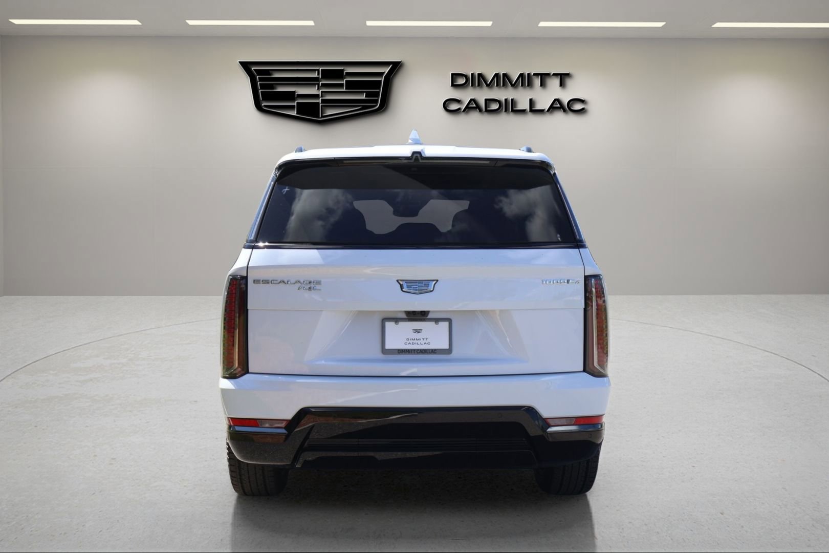 New 2026 Cadillac Escalade IQL Sport 1 w/ LPO, Floor Liner Package AWD/4WD image 4