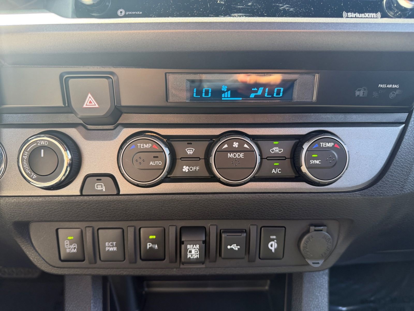 Certified 2022 Toyota Tacoma TRD Off-Road w/ Technology Package image 17