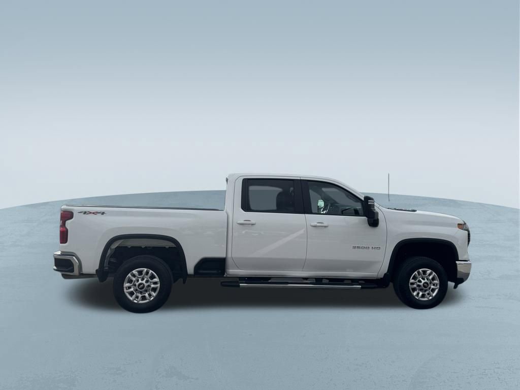 Used 2025 Chevrolet Silverado 2500 LT w/ Convenience Package AWD/4WD image 9