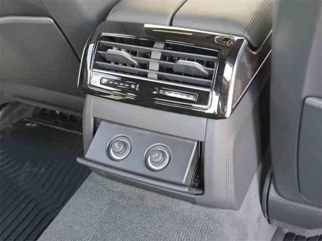 New 2025 Audi A8 L 3.0T image 31