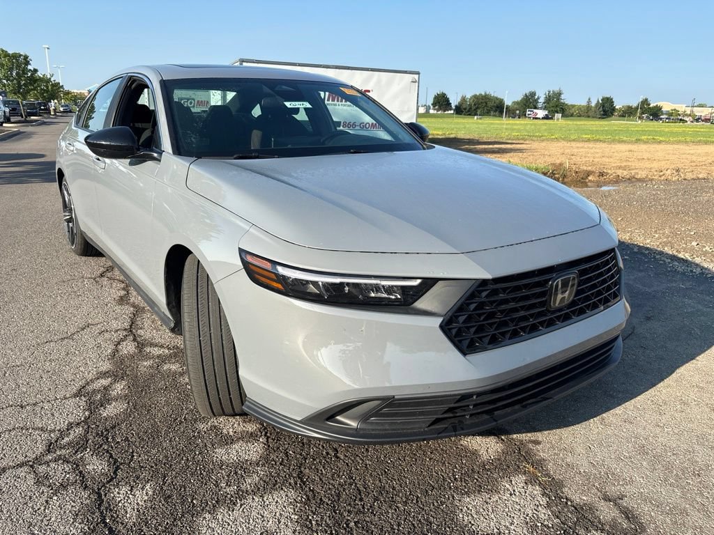 Used 2024 Honda Accord Sport image 11