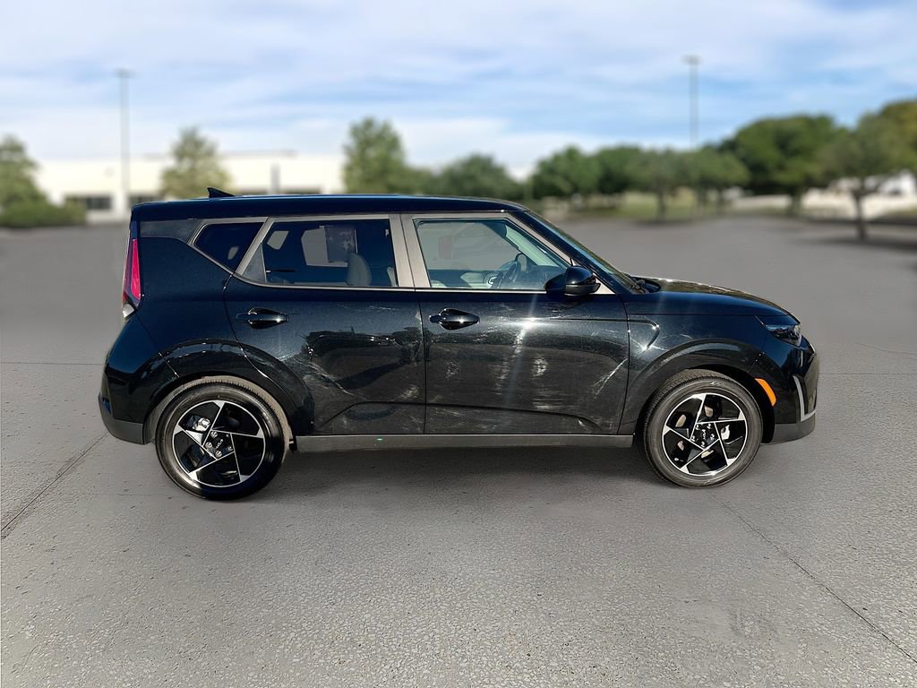 Certified 2023 Kia Soul EX image 7