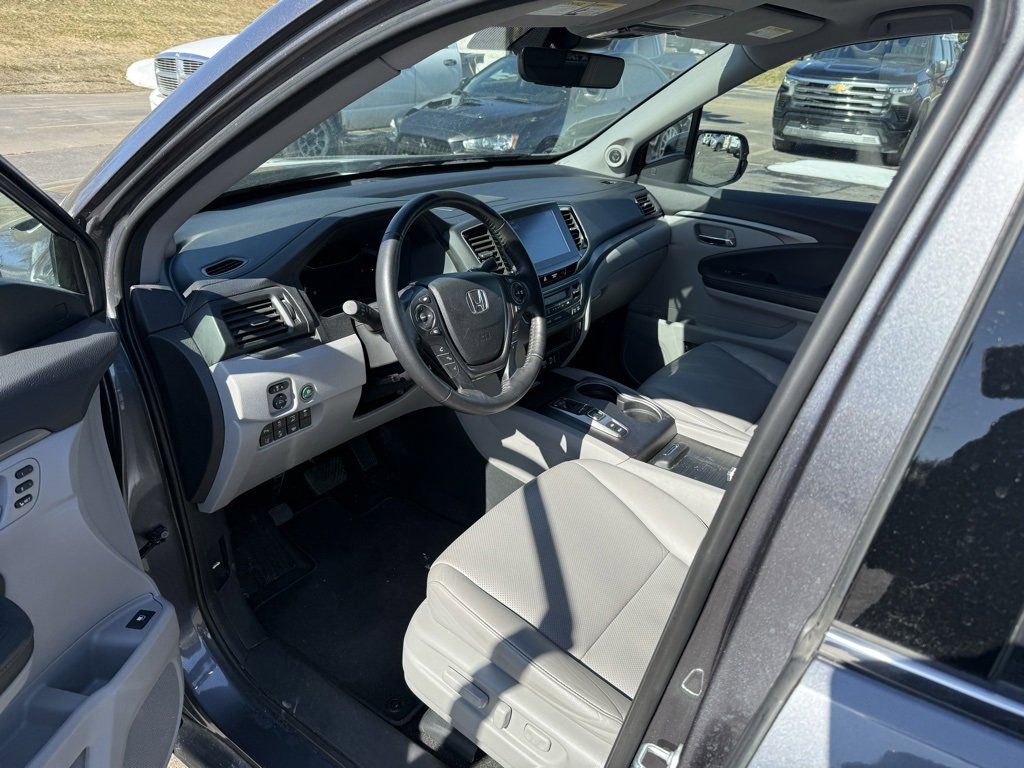 Used 2023 Honda Ridgeline RTL-E image 8