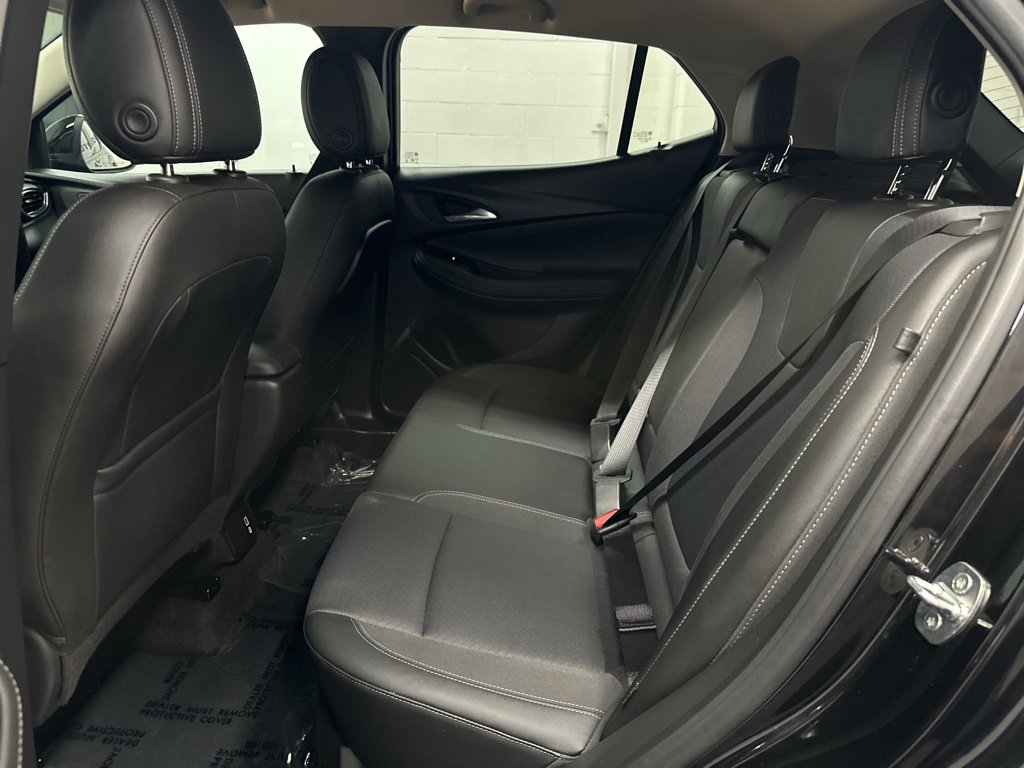 Used 2023 Buick Encore GX Select w/ Sport Touring Package image 32