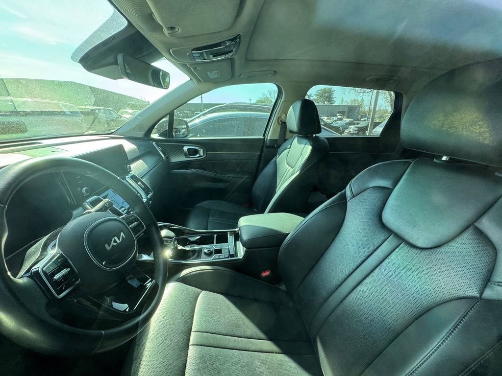 Certified 2023 Kia Sorento SX image 8