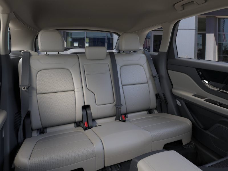 New 2026 Lincoln Corsair Reserve FWD image 11