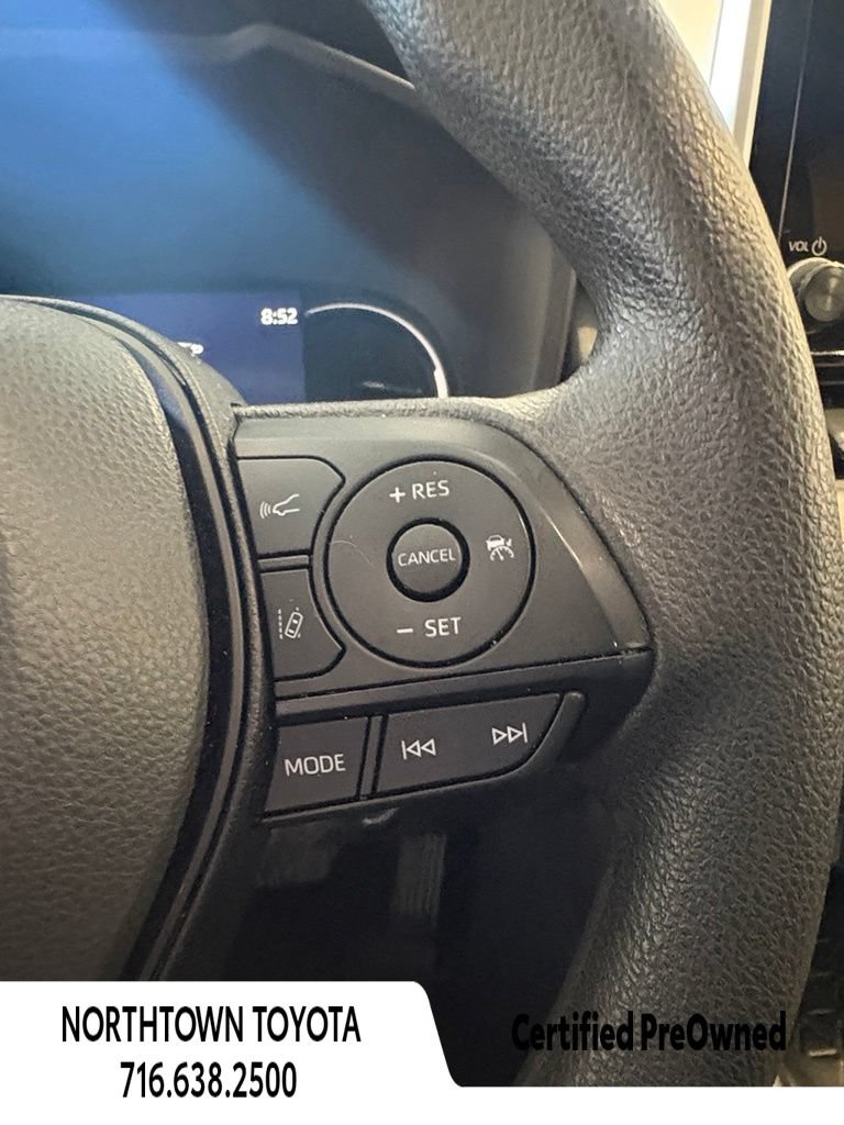 Used 2024 Toyota RAV4 LE AWD/4WD image 20