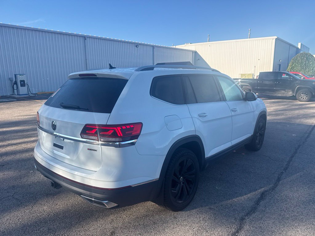 Used 2022 Volkswagen Atlas SEL AWD/4WD image 3