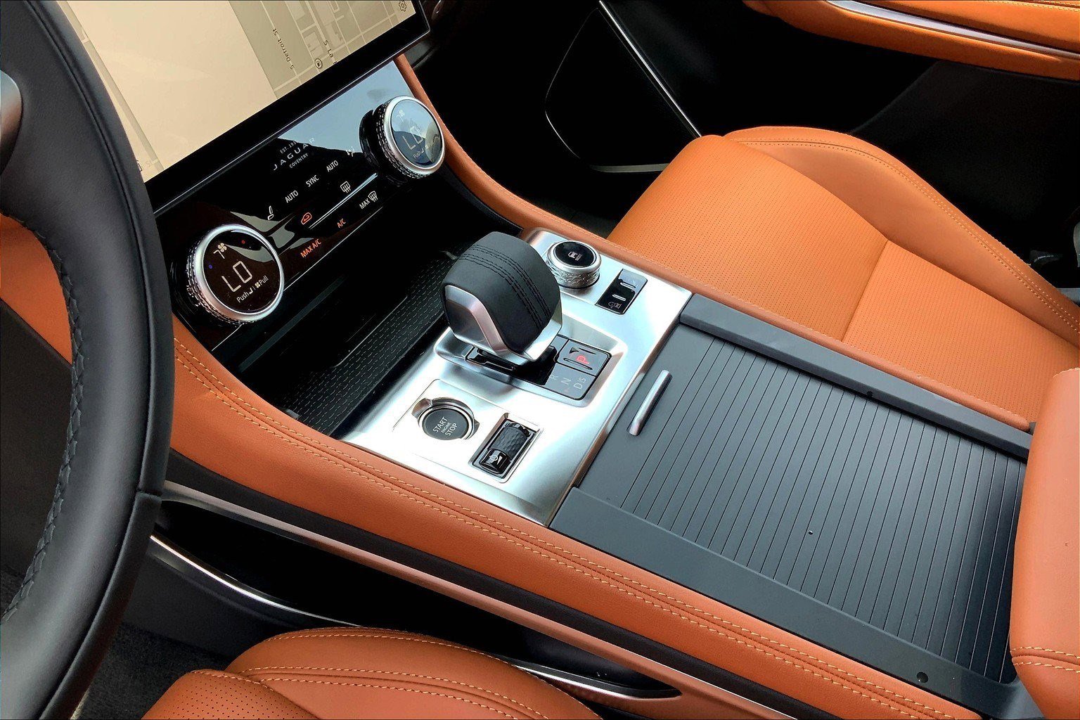 New 2026 Jaguar F-PACE R-Dynamic S image 7