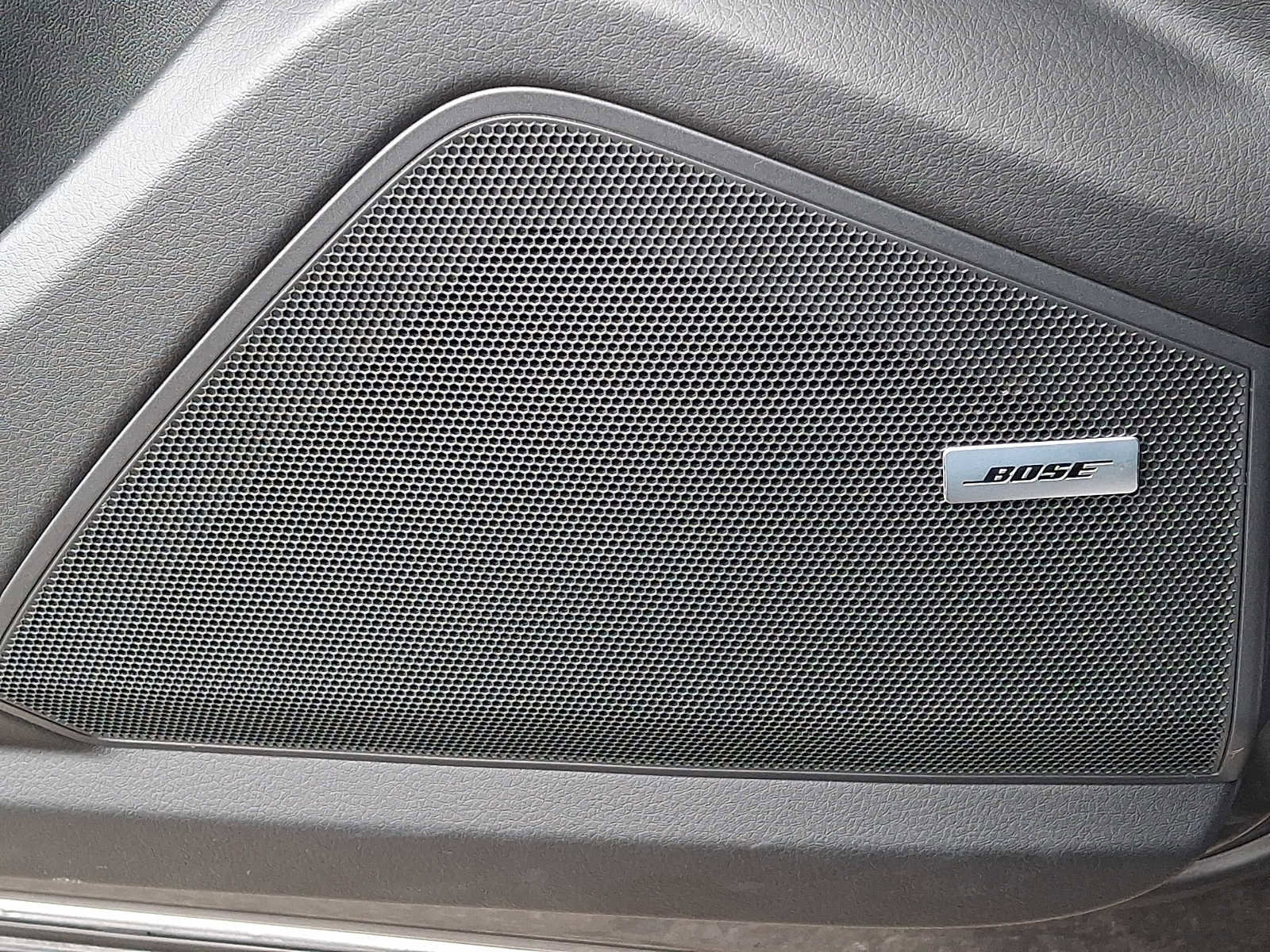 Used 2025 Porsche Cayenne Coupe image 26