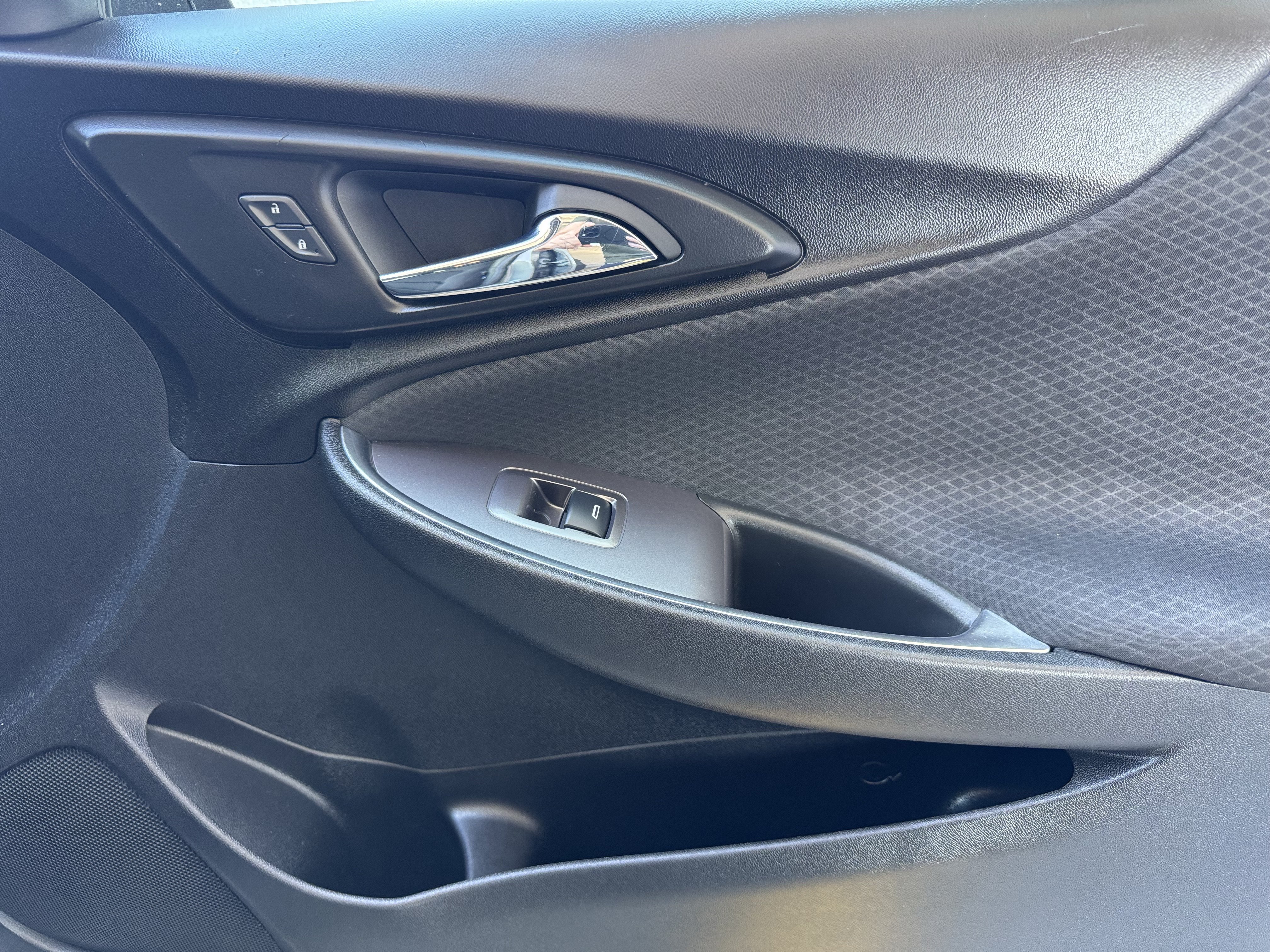 Certified 2018 Chevrolet Malibu LT FWD image 22