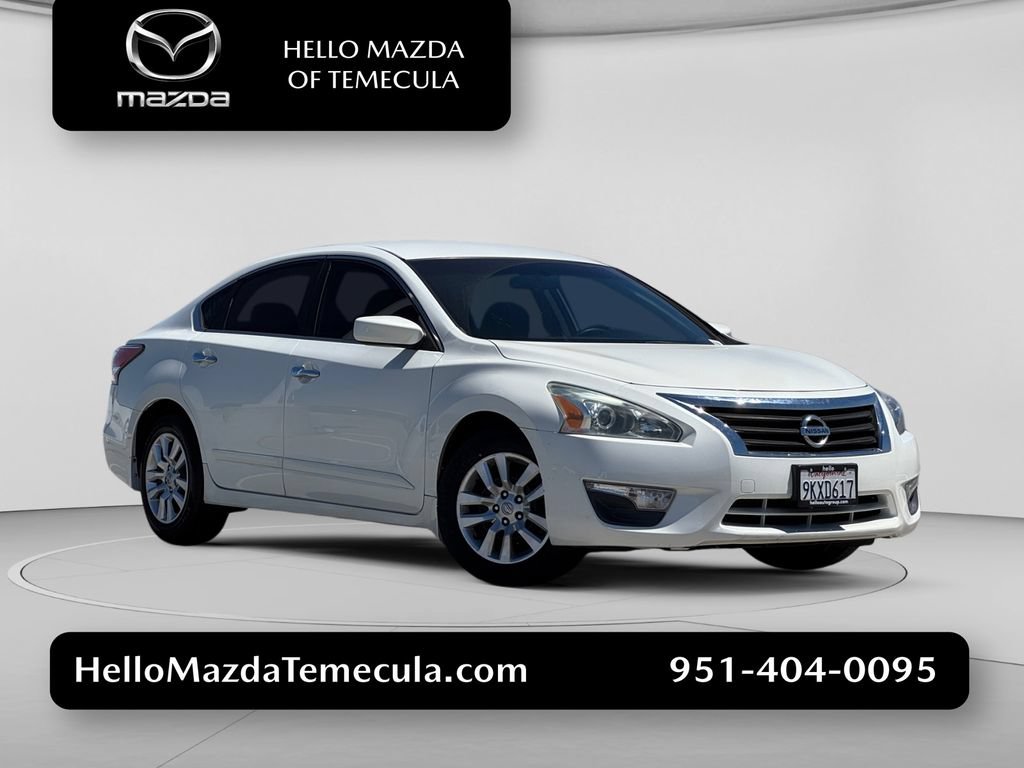 Used 2014 Nissan Altima 2.5 S w/ Display Audio Package FWD image 1