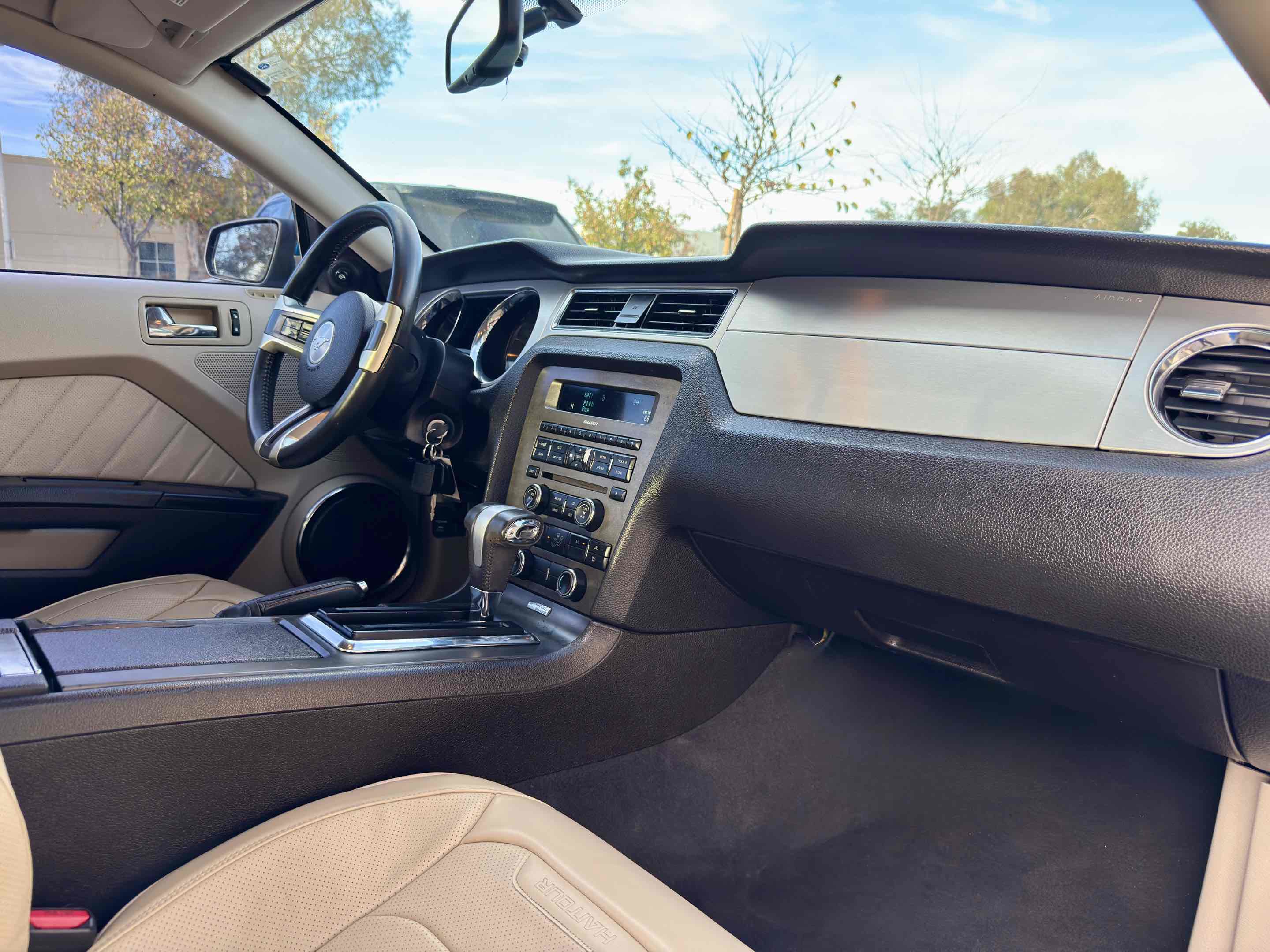 Used 2010 Ford Mustang Premium image 45