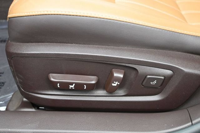 Used 2017 Lexus ES 350 w/ Luxury Package FWD image 21