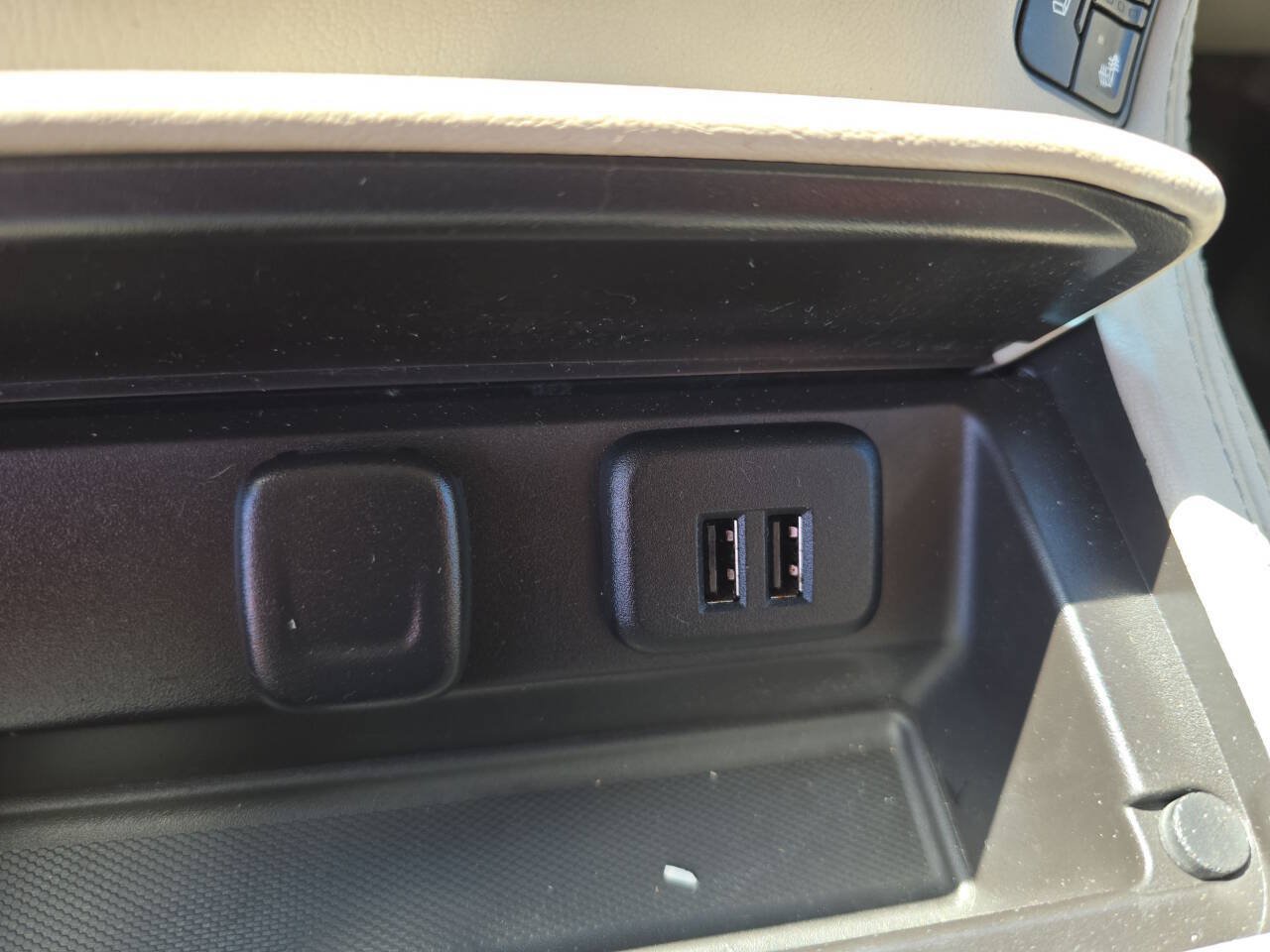 Used 2015 GMC Yukon Denali AWD/4WD image 42