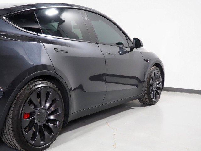 Used 2024 Tesla Model Y Performance image 48