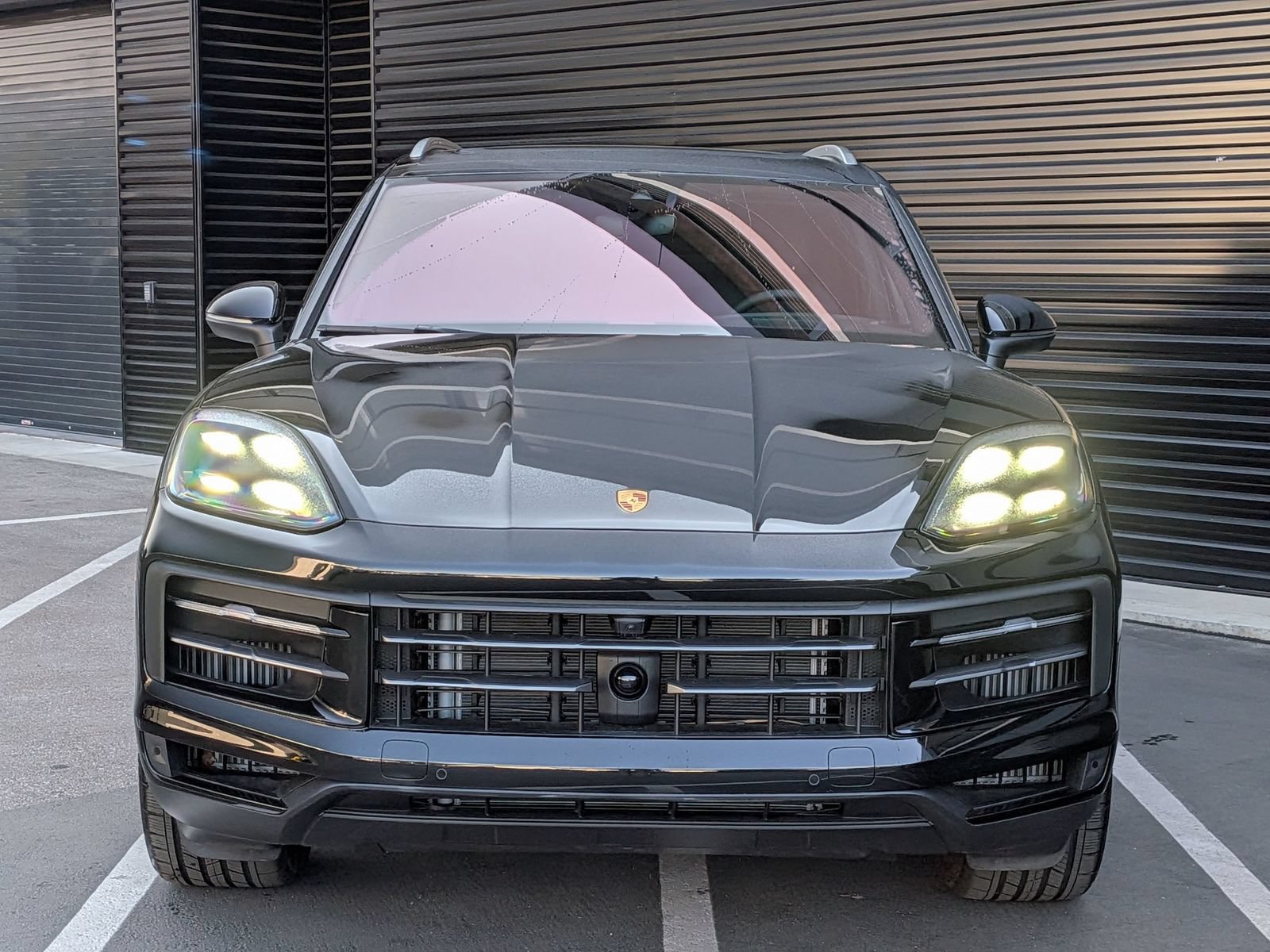 Certified 2025 Porsche Cayenne AWD/4WD image 10