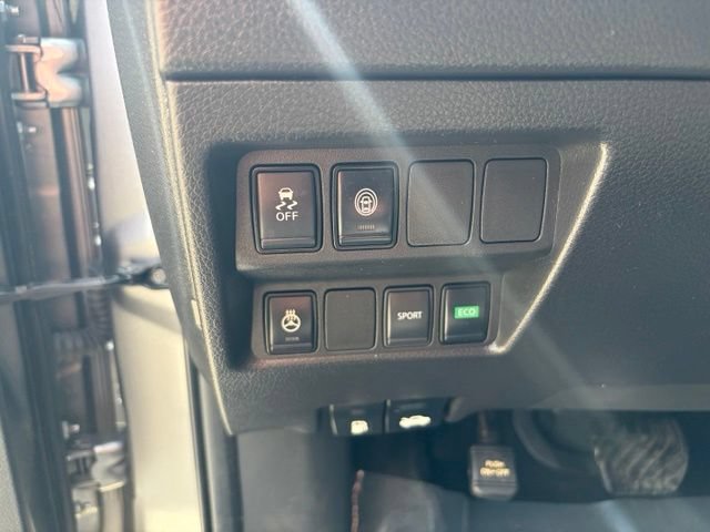 Used 2021 Nissan Rogue Sport SV FWD image 18