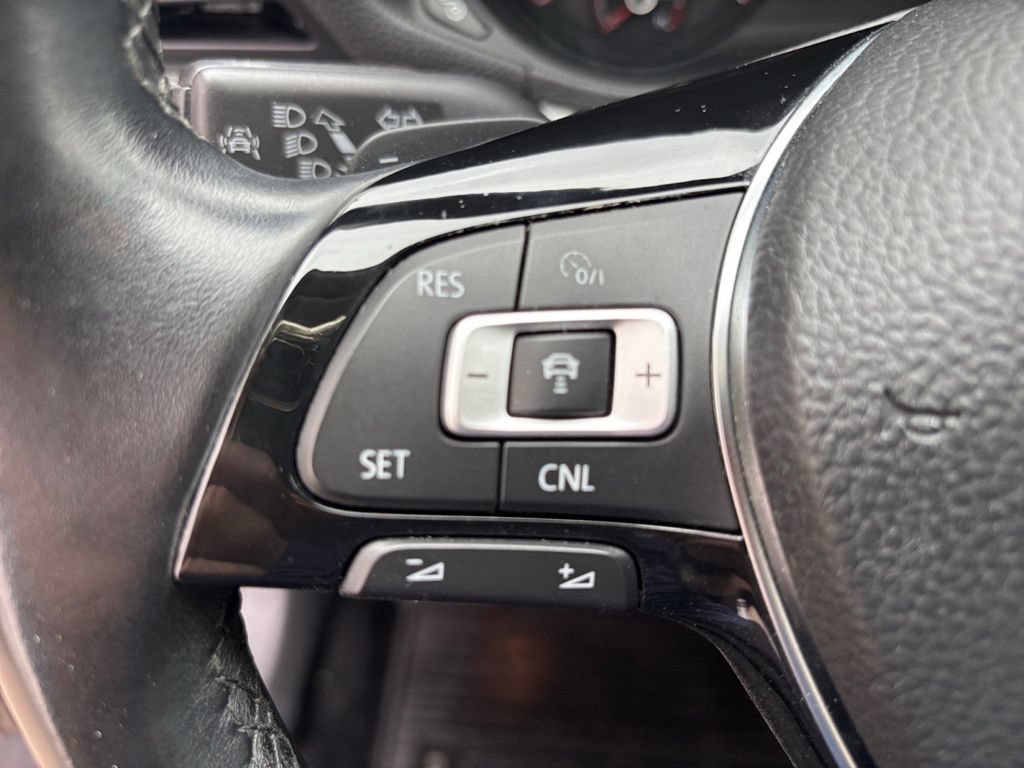 Used 2020 Volkswagen Passat 2.0T R-Line FWD image 21