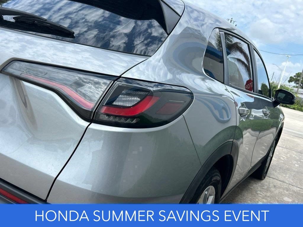 Used 2024 Honda HR-V LX image 8