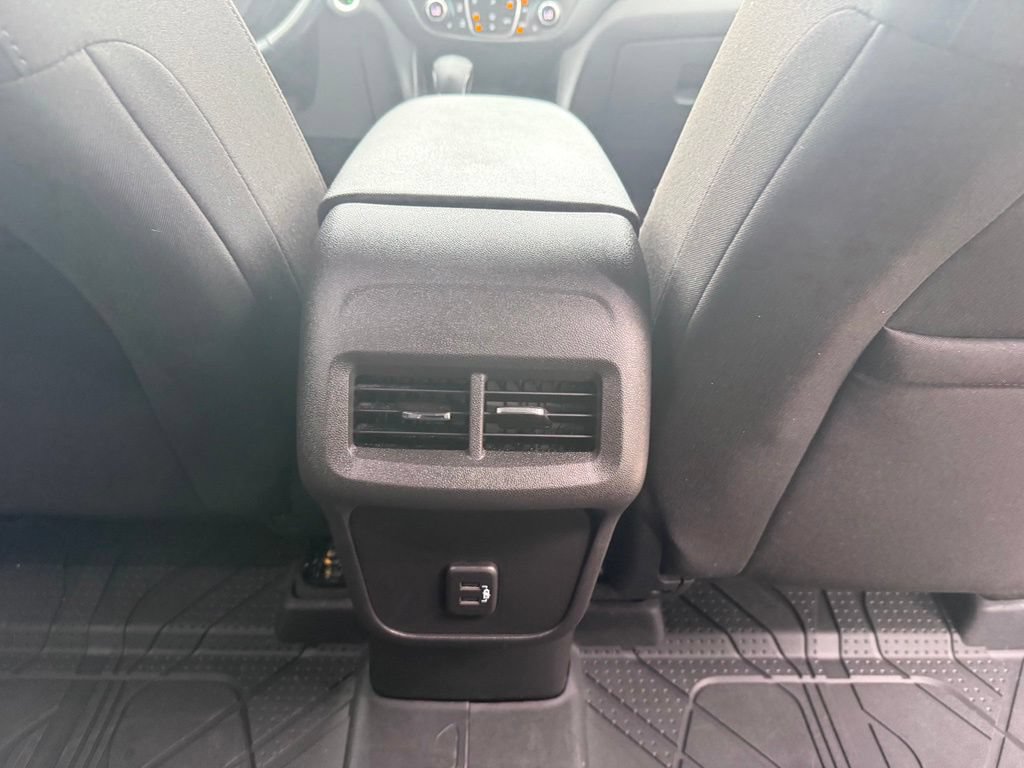 Used 2024 Chevrolet Equinox LT w/ LPO, Floor Liner Package FWD image 18