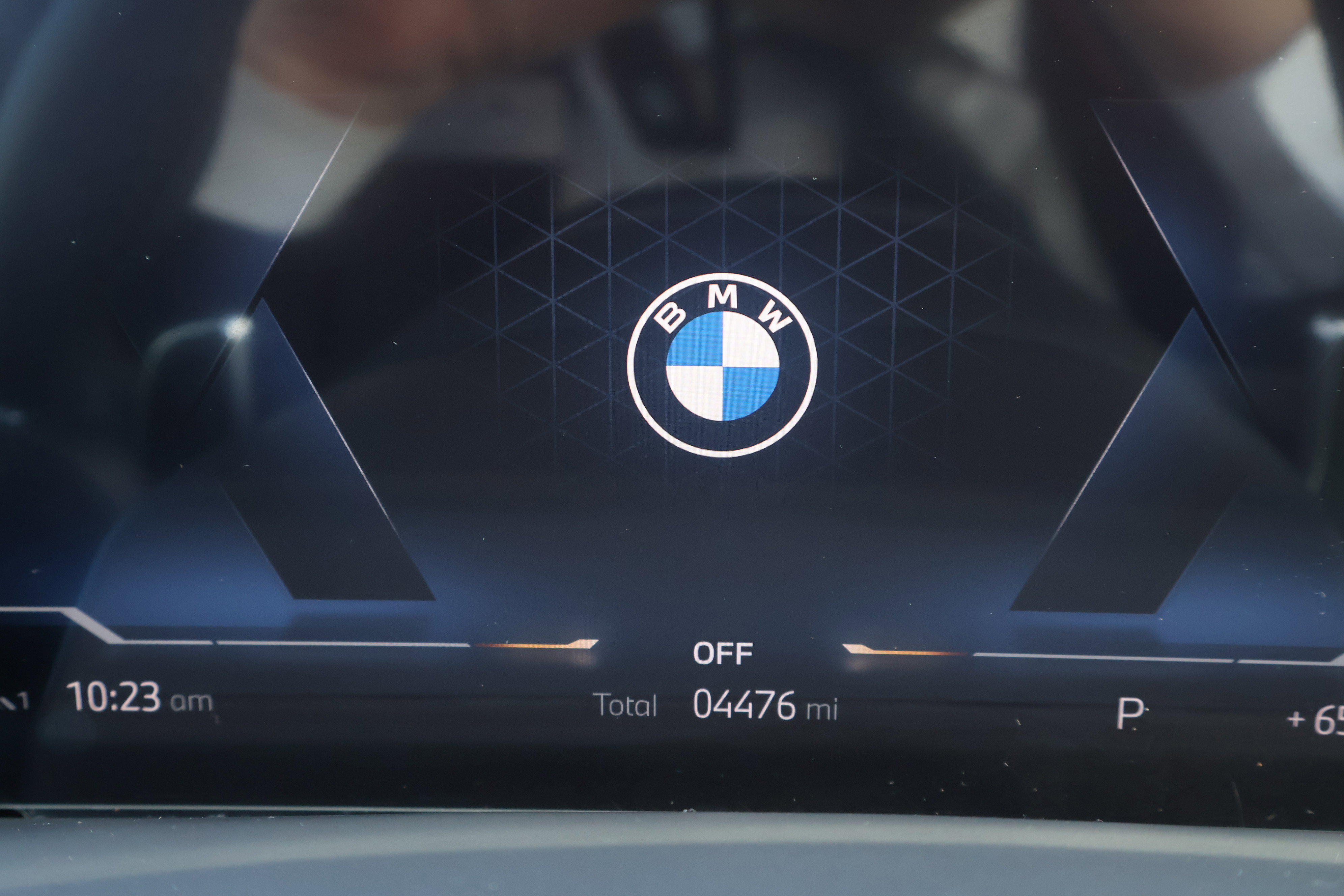 Used 2026 BMW X5 xDrive40i w/ M Sport Package image 32