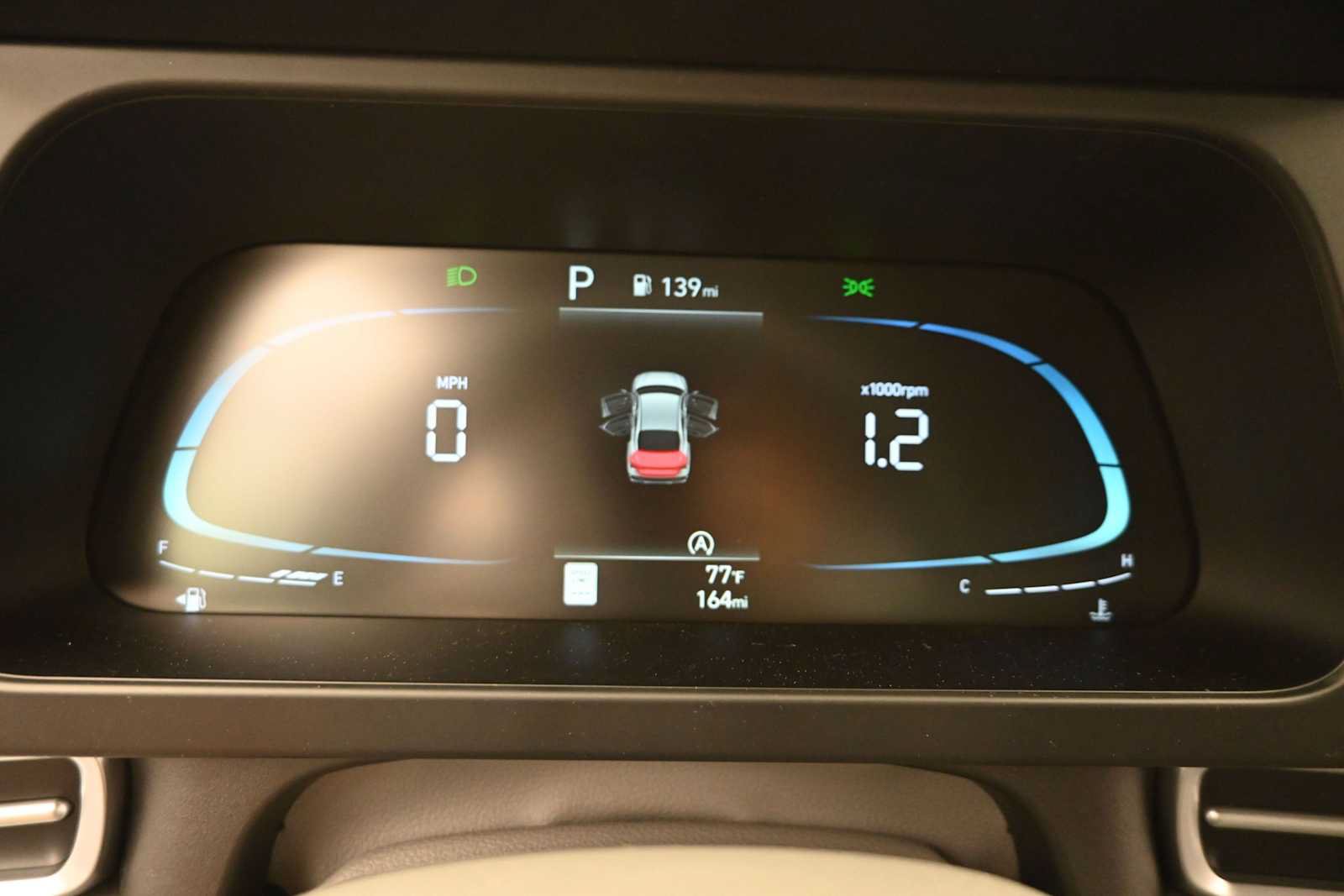 New 2026 Hyundai Elantra SE FWD image 18
