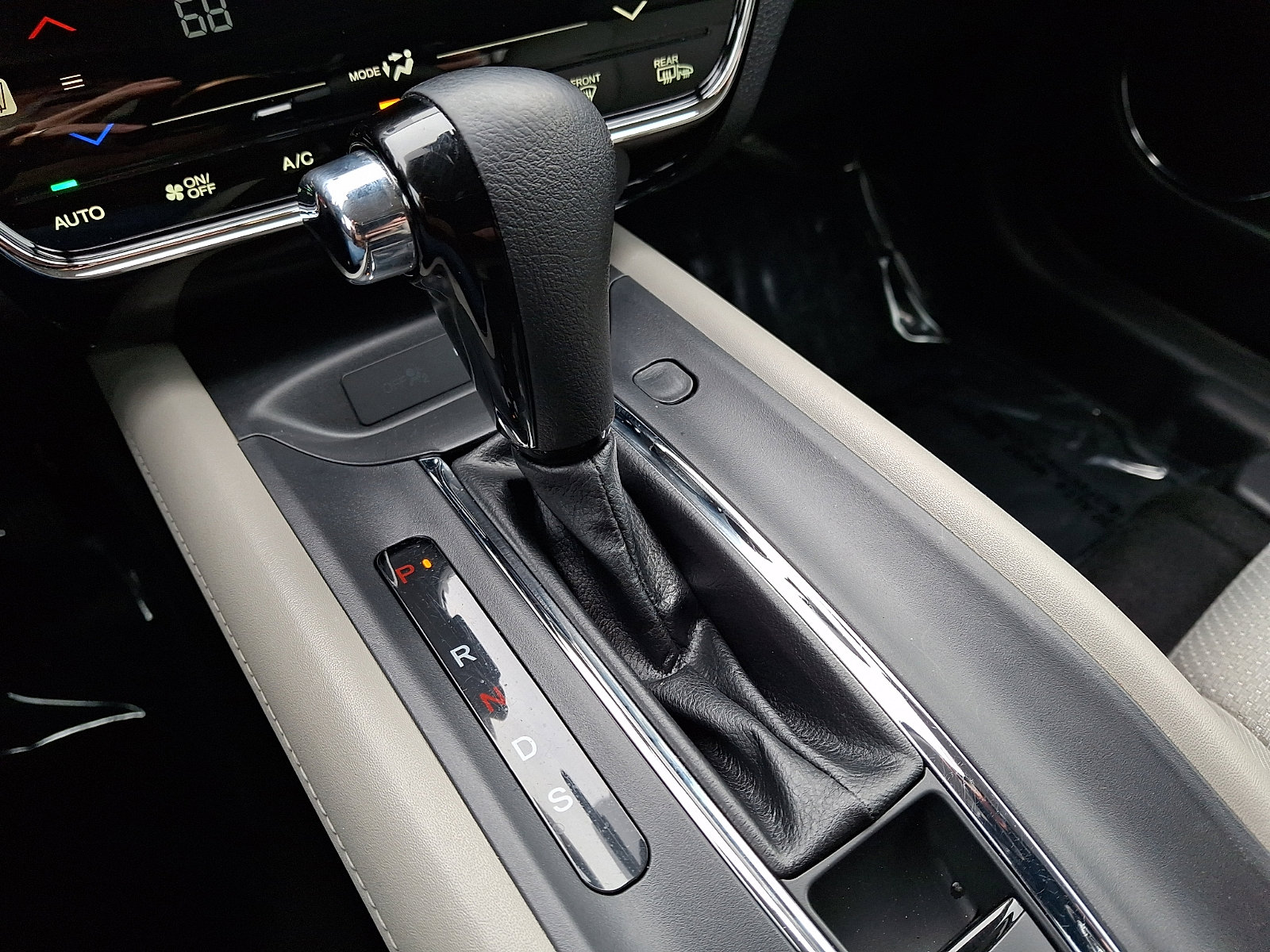 Used 2021 Honda HR-V EX image 15