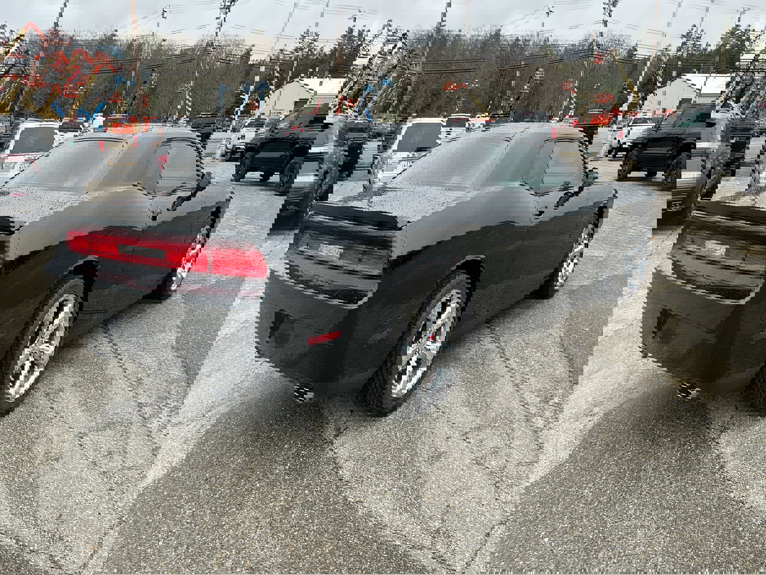 Used 2014 Dodge Challenger R/T image 4