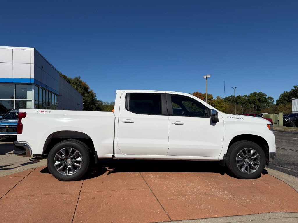 New 2026 Chevrolet Silverado 1500 LT AWD/4WD image 7