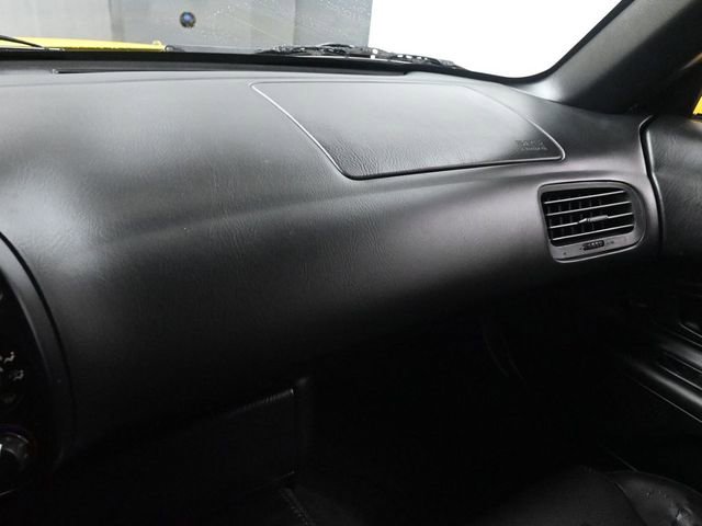 Used 2001 Honda S2000 Base image 23