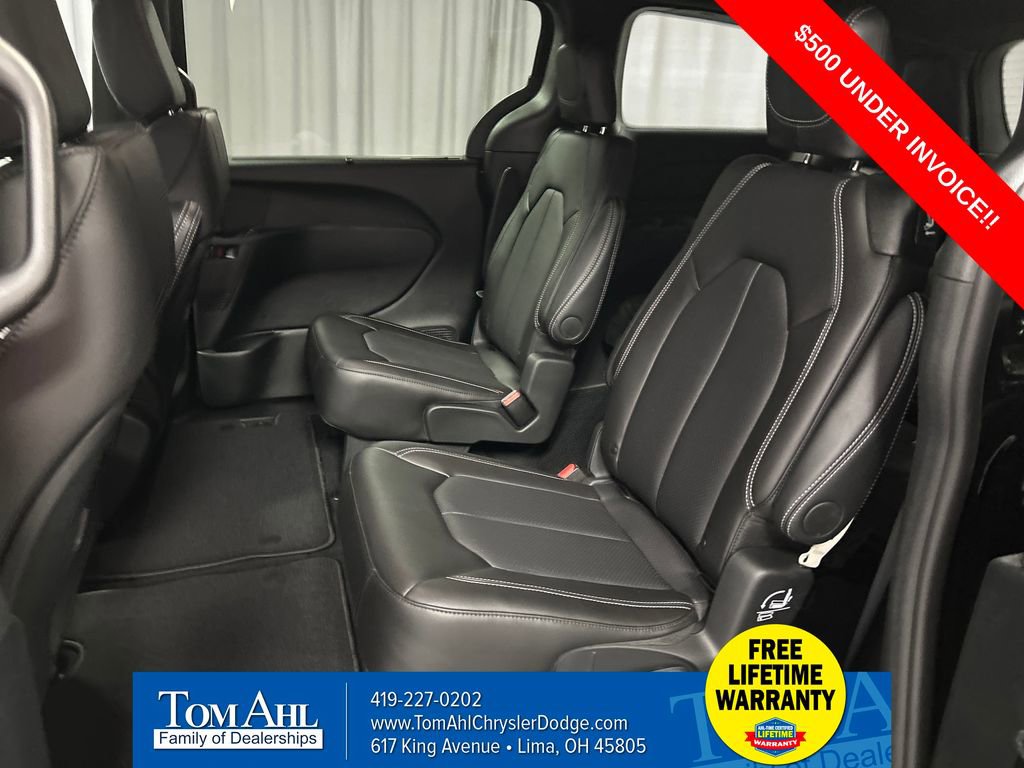 New 2026 Chrysler Voyager LX image 21
