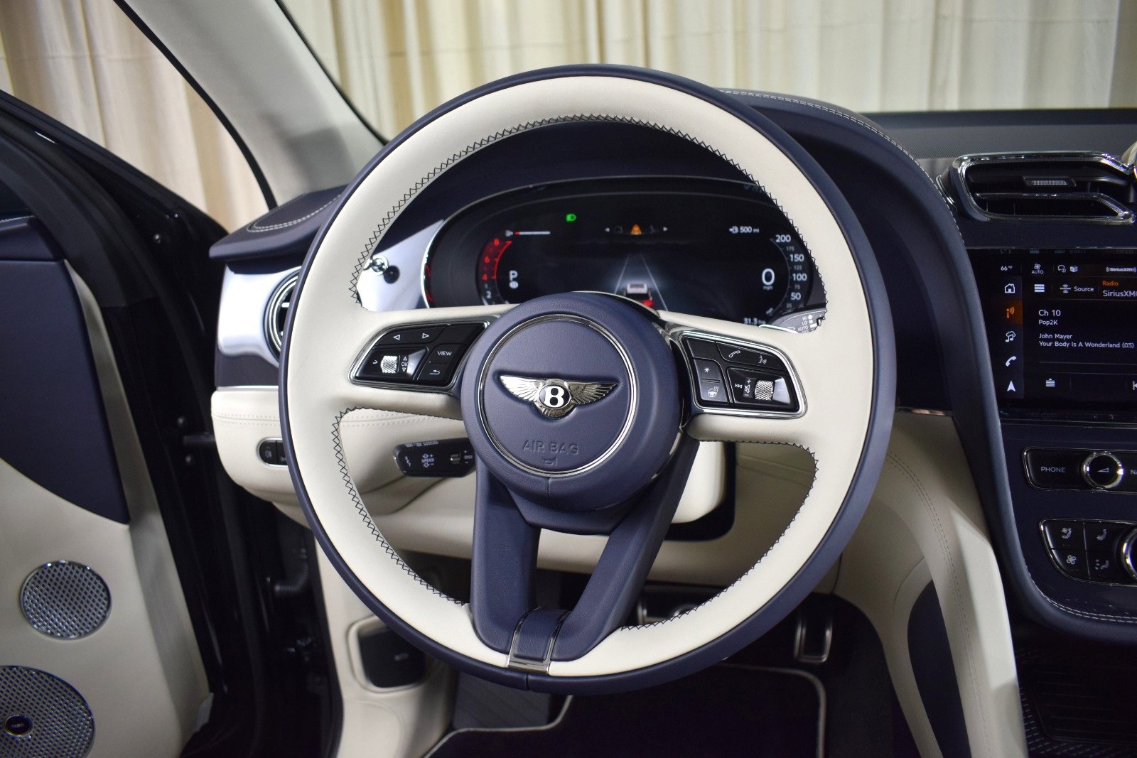 New 2025 Bentley Bentayga image 28